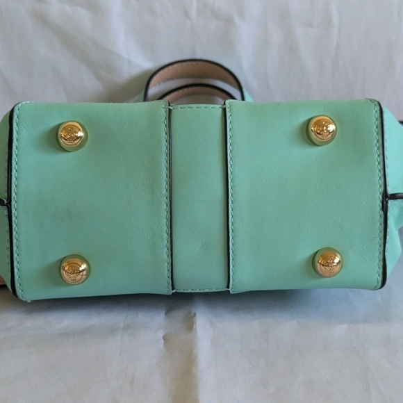 Femme de Cupcakes Purse - Picture 3 of 7